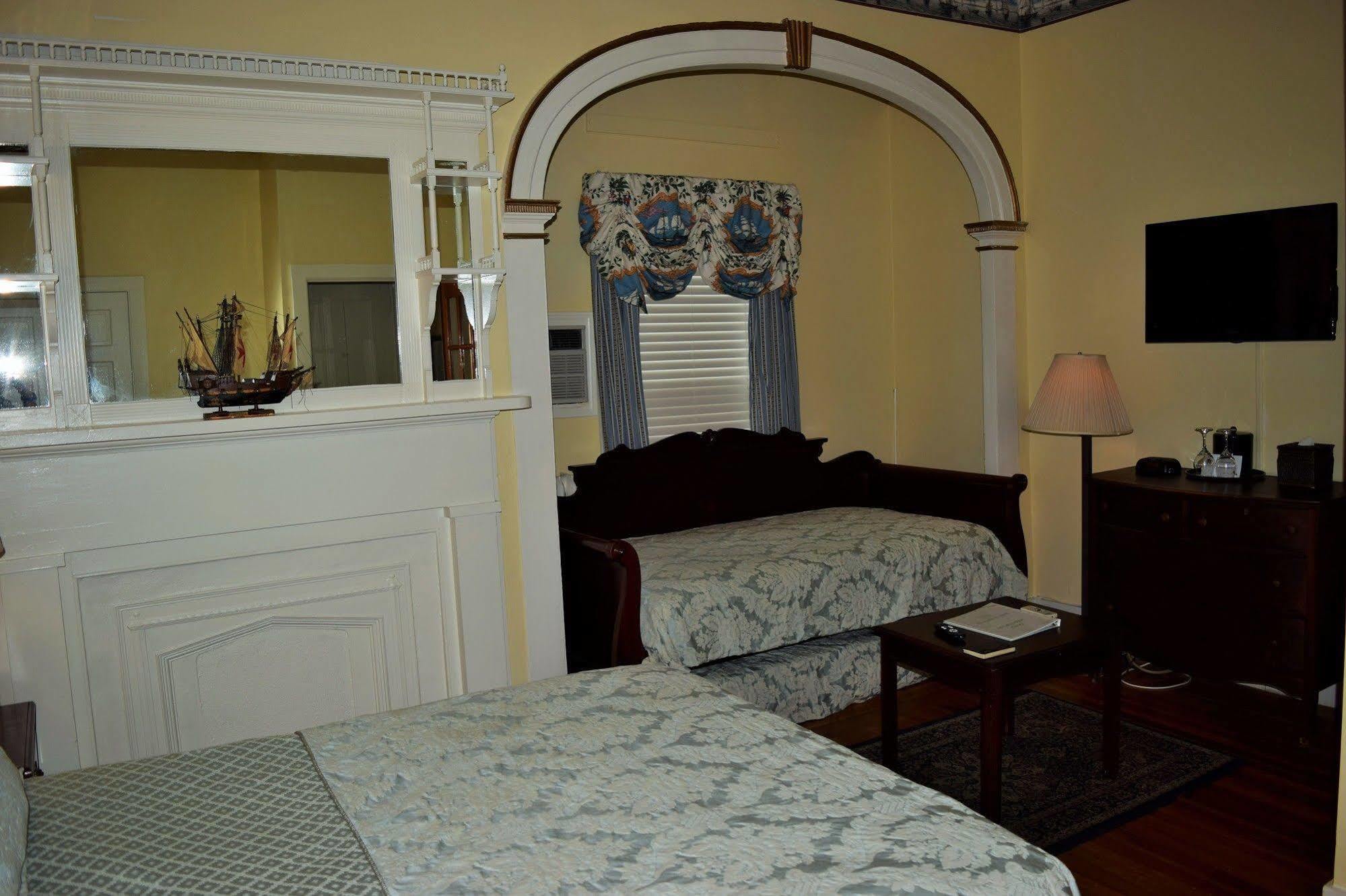 Inn On Bellevue (Adults Only) Newport Kulesi Dış mekan fotoğraf